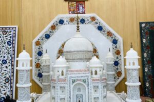 Pietra dura Khảm đá Ấn Độ – Nghệ phẩm độc đáo